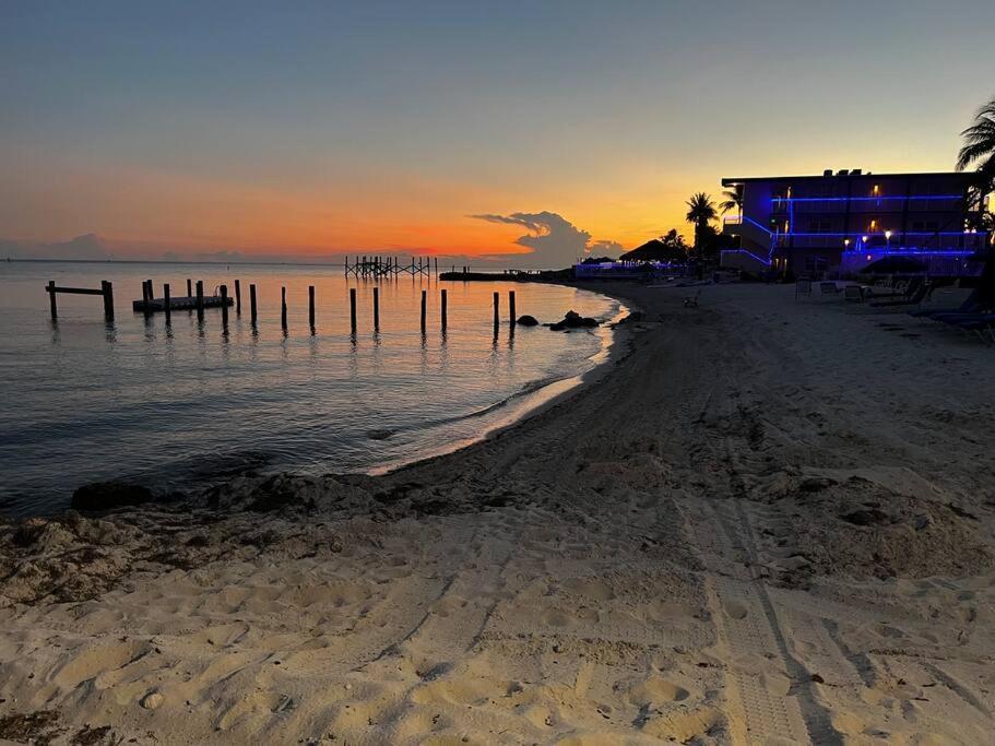 Your Happy Place On The Beach! Key Colony Beach Extérieur photo